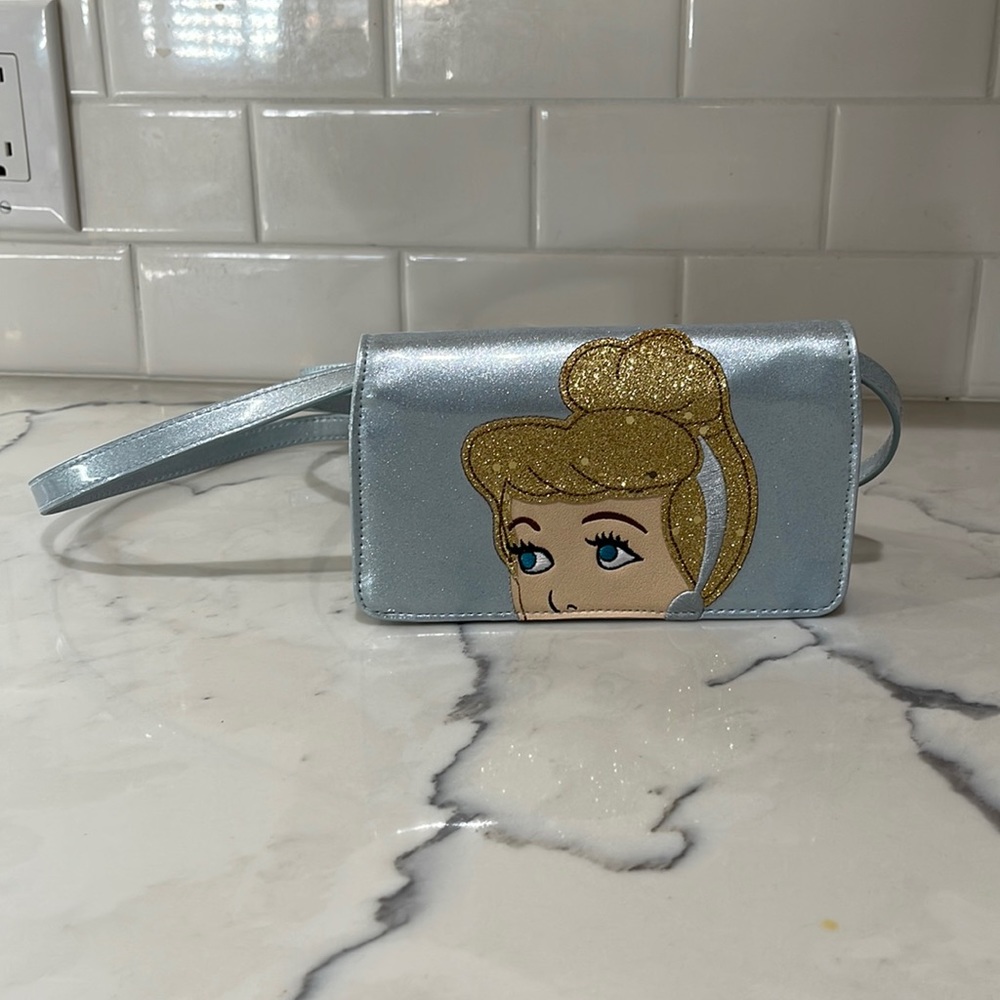 Danielle Nicole Cinderella Crossbody